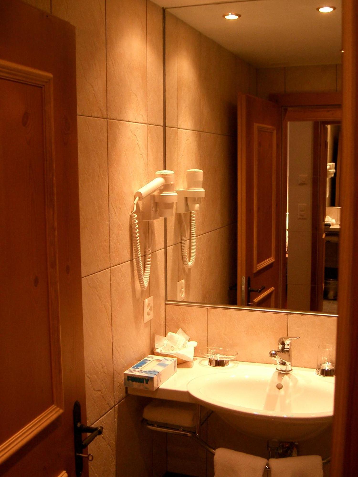 Hotel Dufour Chalet - Adults Only Zermatt Exterior foto