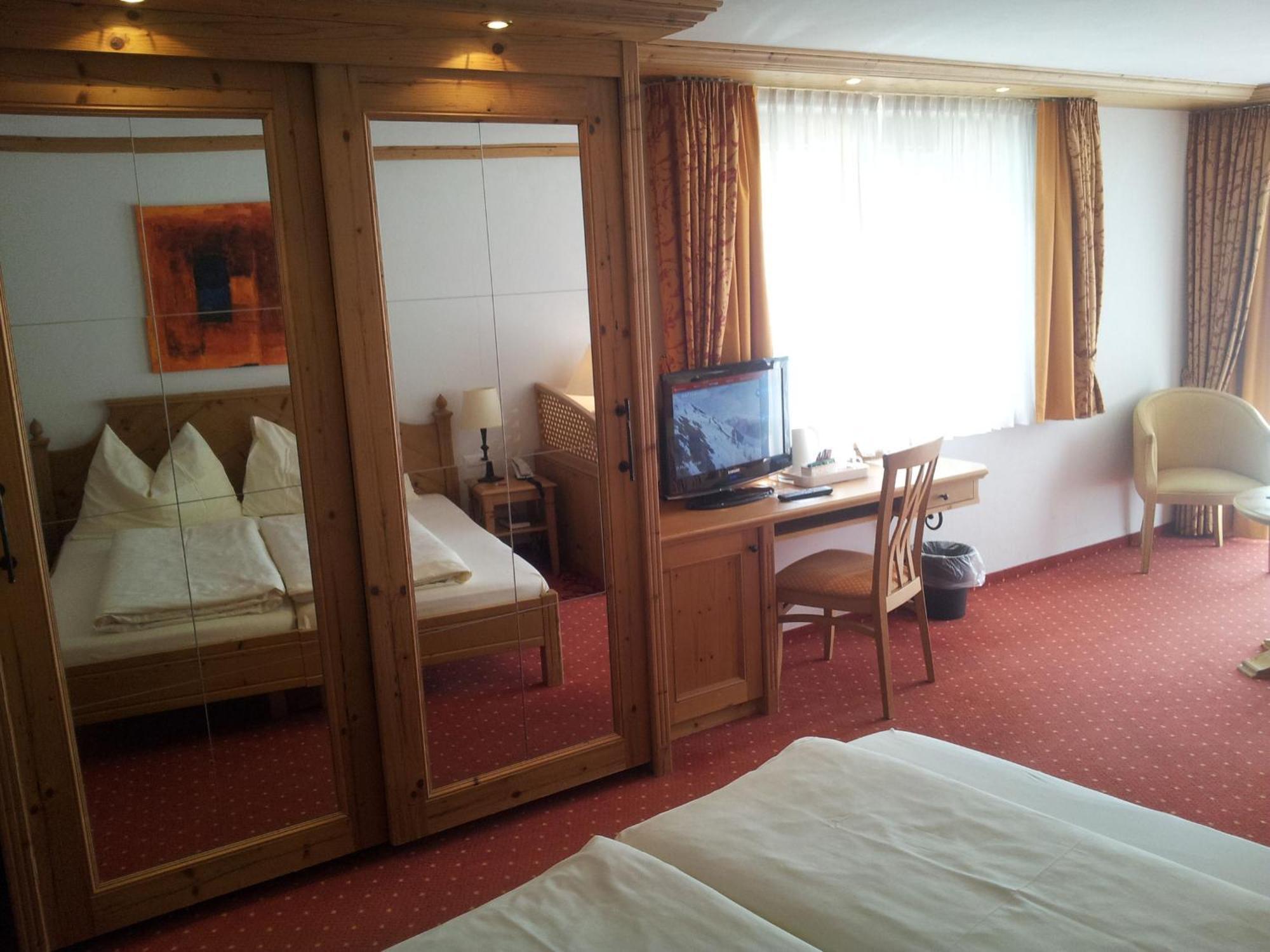 Hotel Dufour Chalet - Adults Only Zermatt Habitación foto
