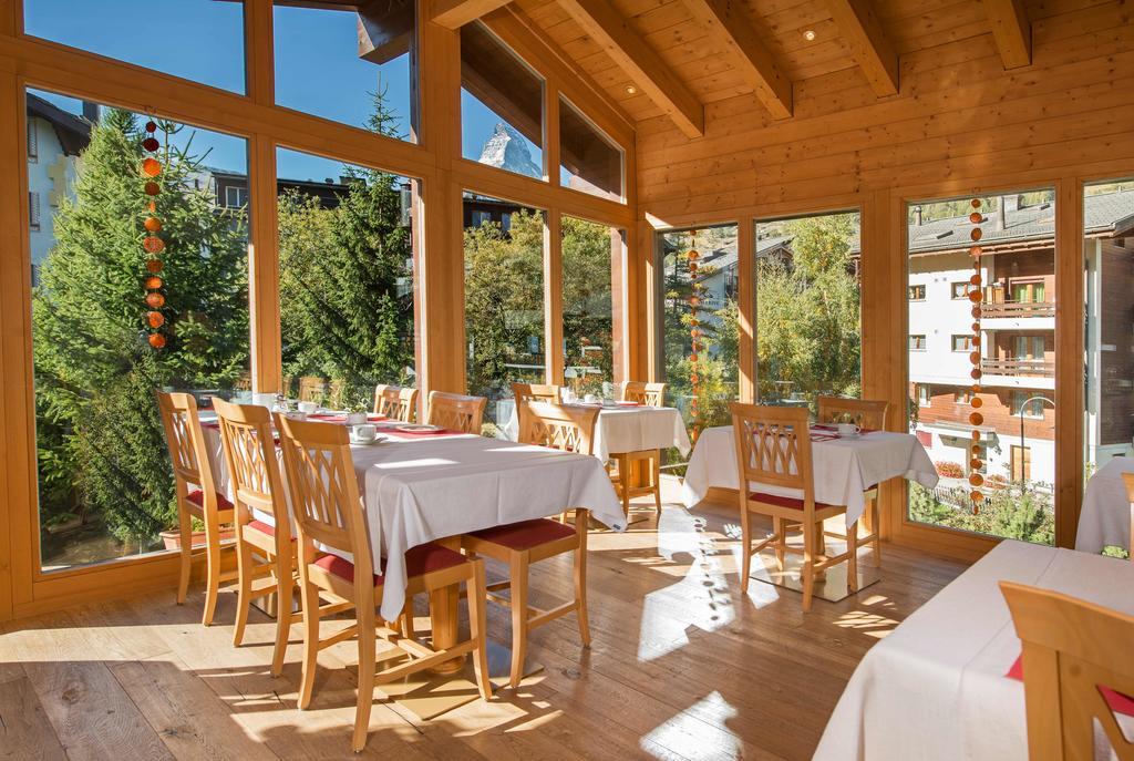 Hotel Dufour Chalet - Adults Only Zermatt Exterior foto